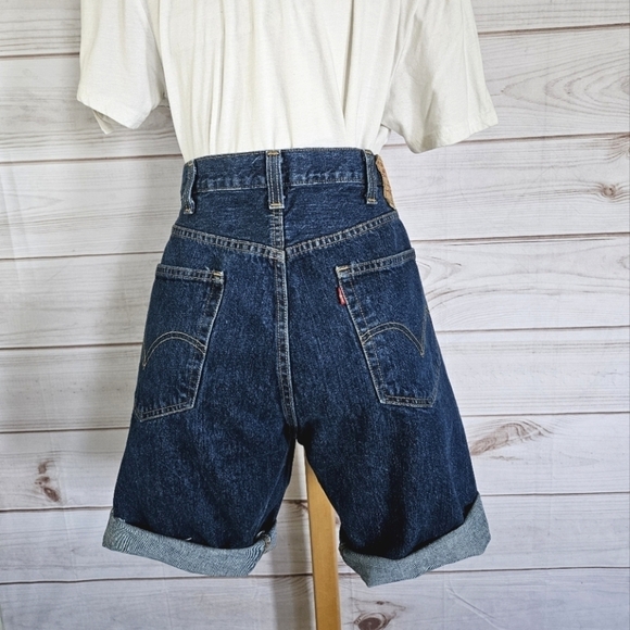Levi's 501 Distressed Denim Cut Off Red Tab Jean Shorts in Stark Blue Size 40 - Picture 2 of 13
